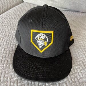New Era Black Pirates Cap